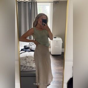 Quince champagne 100% silk skirt -xs